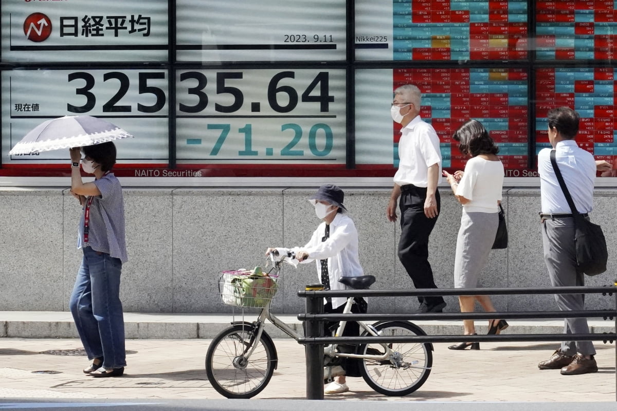 '탈중국' 러시 안 멈추네…中, 외국기업 송금 규제까지 풀었다