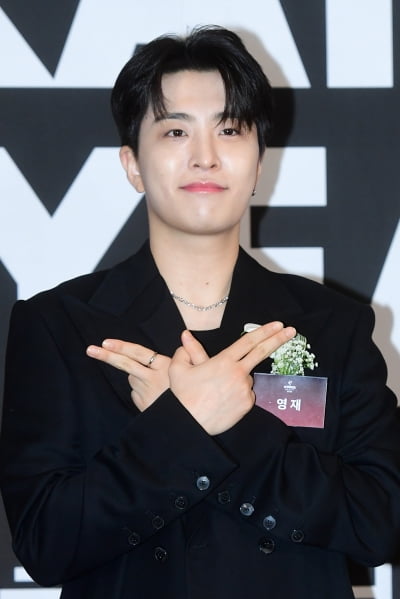  갓세븐 영재, '팬들을 향해 멋진 포즈~'