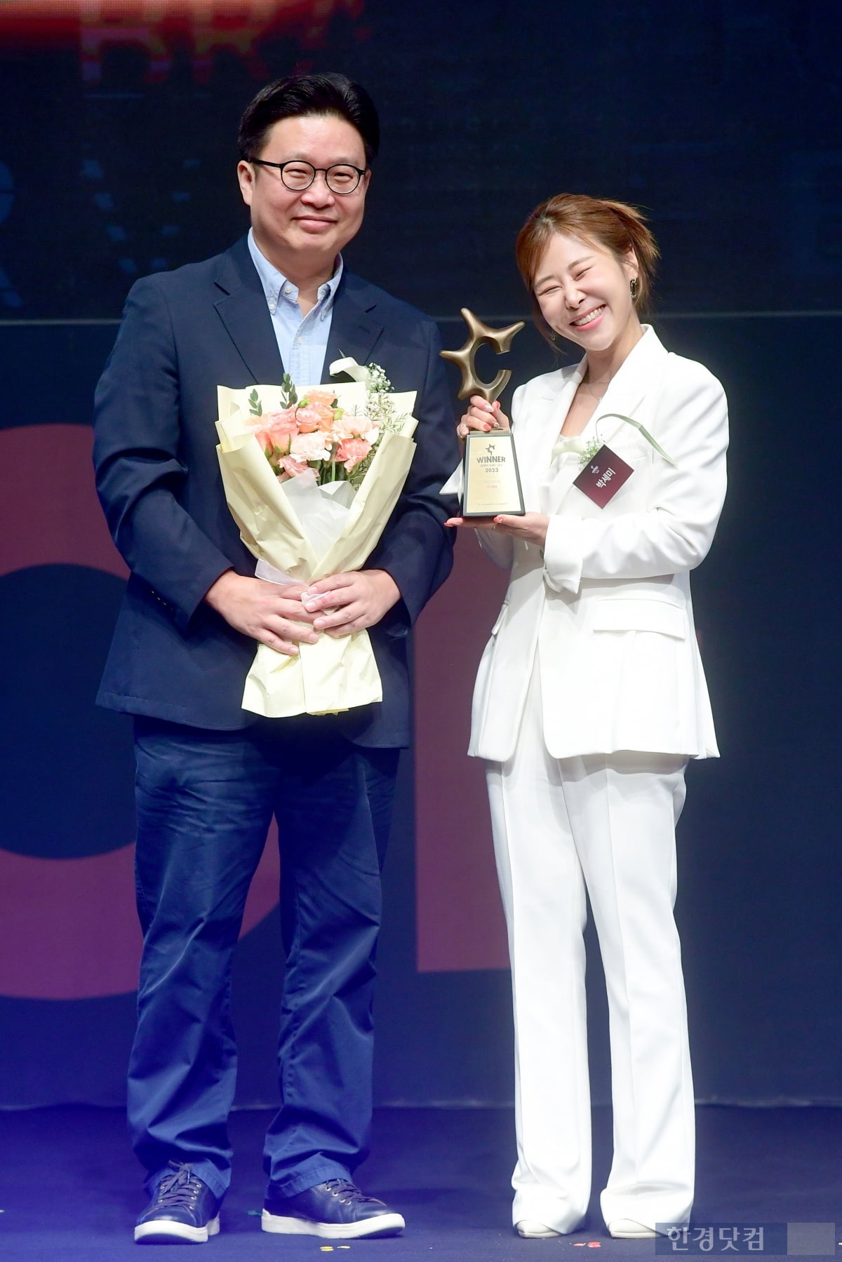 [포토] 박세미, '2023 올해의 브랜드 대상' 핫아이콘 부문 수상