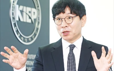 "韓 최대 수출국, 中서 美로 바뀔수도…초격차 기술만이 살 길"