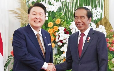 尹, 印尼서도 '세일즈 외교'…배터리·바이오 협력 확대