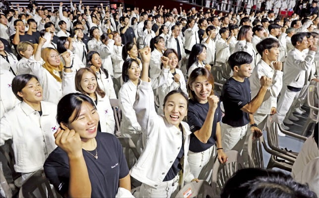 [사진으로 보는 세상] 아시안게임 한국 선수단, 결단식서 “파이팅!”