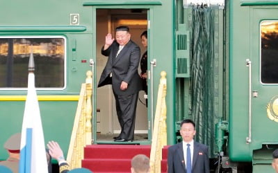 러 크렘린궁 "푸틴, 김정은의 방북 초청 수락"