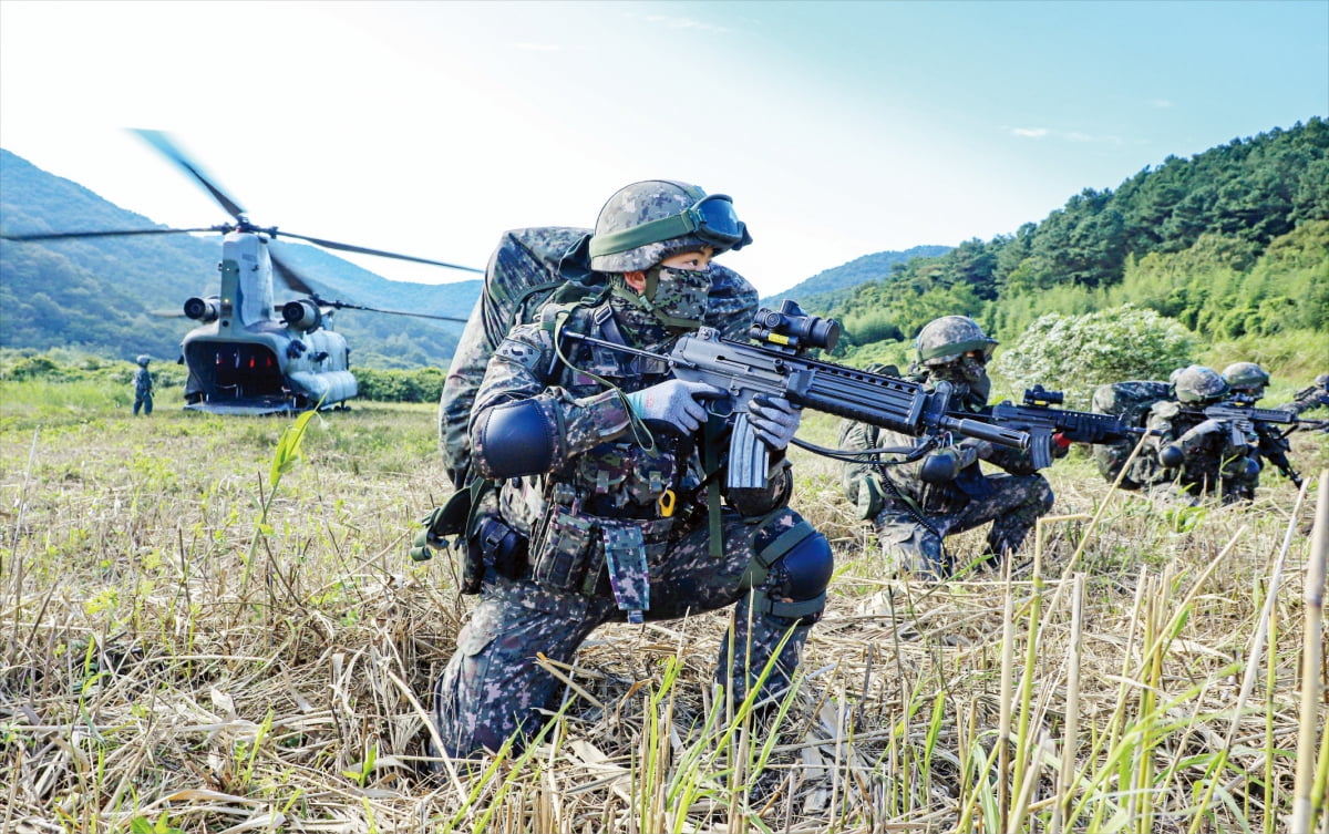 육군 비전 2050…로봇·AI와 합동작전, 첨단 강군으로 거듭난다