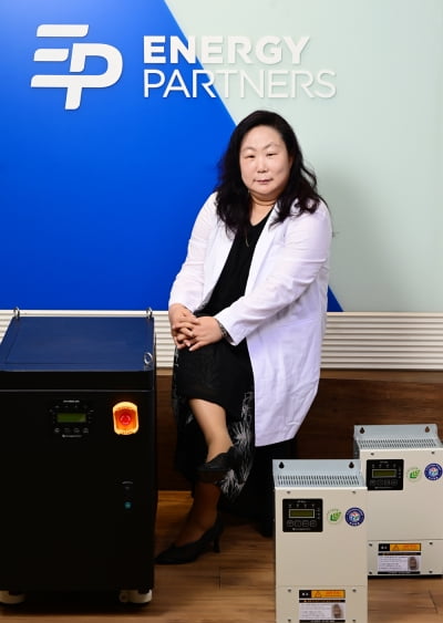 [2023 한국여성벤처협회 기업 CEO] 승강기 회생제동장치와 하이브리드 무정전전원장치 개발한 ‘㈜에너지파트너즈’