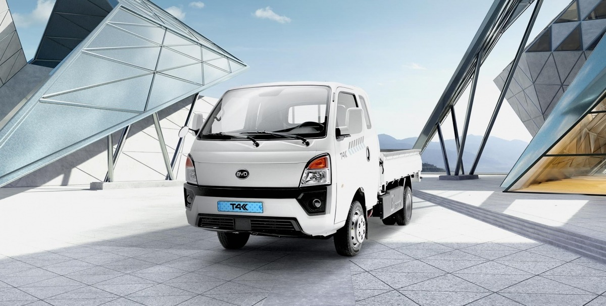 한국타이어가 신차용 타이어를 공급하는 중국 비야디(BYD) 전기트럭 T4K. 사진=한국타이어 제공