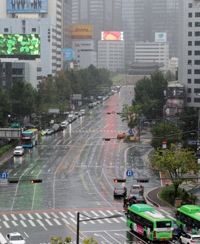 ‘국군의 날’ 서울 도심 교통통제에 직장인 뿔났다 