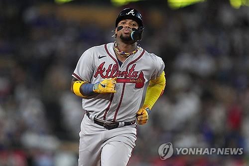 '호타준족' 아쿠냐 주니어, MLB 최초 '30홈런-60도루' 달성