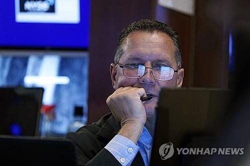 미 주식펀드 8월 2.6% ↓…대형 성장주 펀드 올해 30% ↑