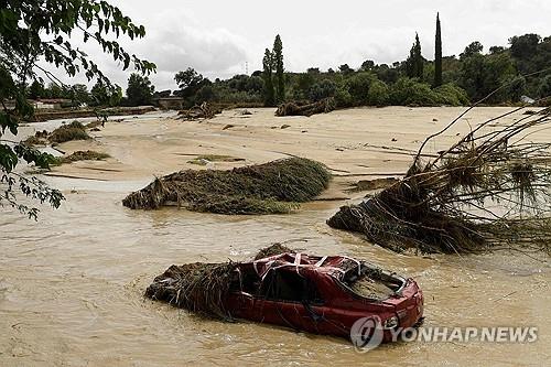 스페인 중부 폭우로 최소 4명 사망…프랑스엔 다시 더위