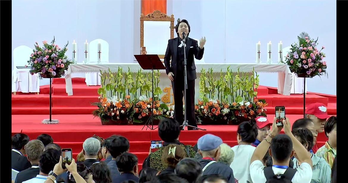임형주, 몽골서 교황 특별 알현…앞에서 '아베 마리아' 열창
