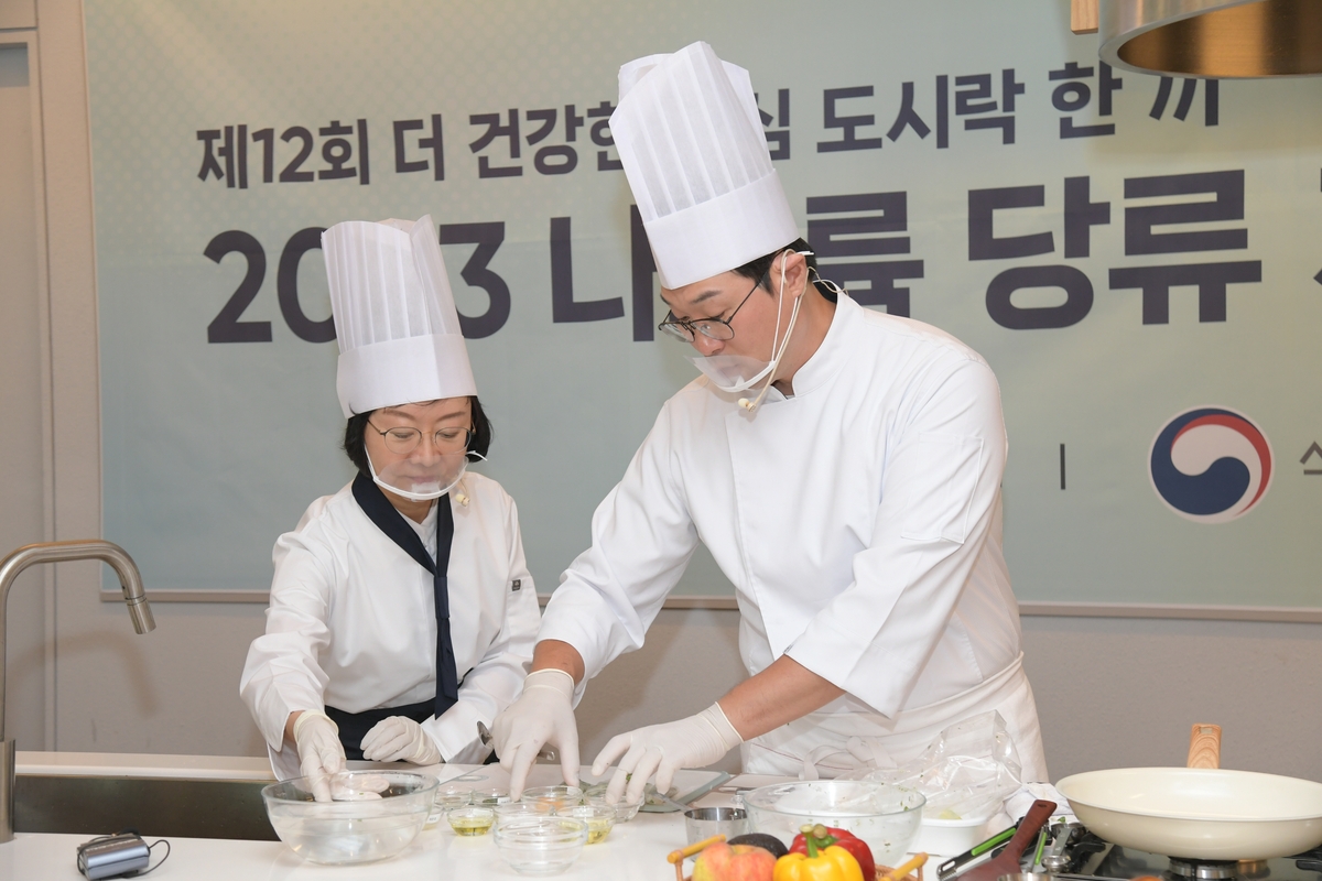 덜 달고 덜 짠 저염·저당식 직접 만들어보니…"건강하고 맛도 좋네"