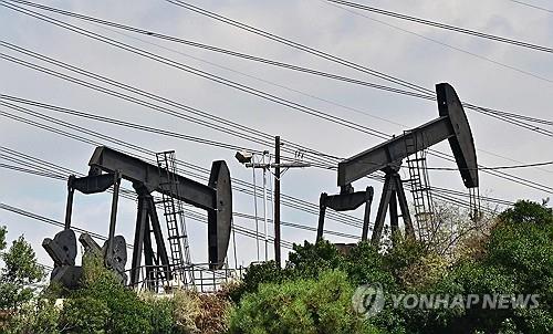 美·사우디 군사협정 논의 소식에 국제유가 반락…WTI 0.3%↓