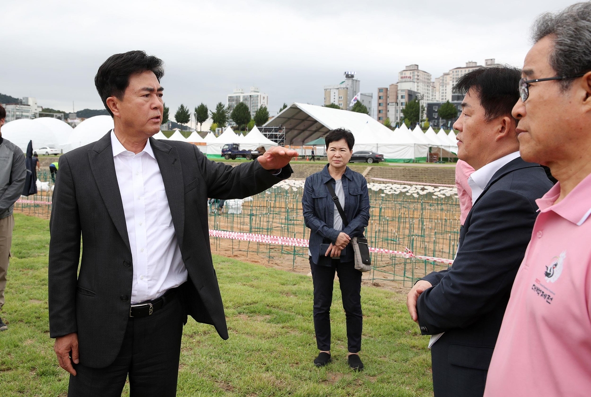 집중호우에 대백제전 무대 개막 이틀 앞두고 또 침수