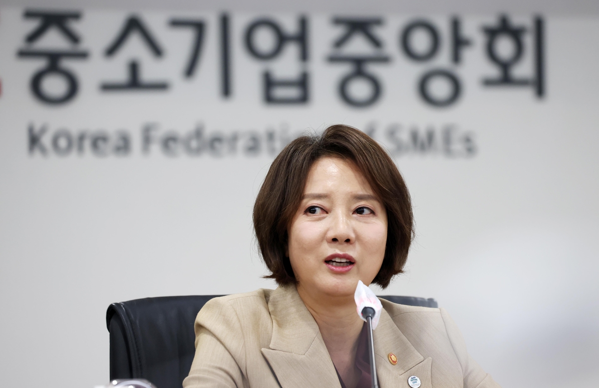 중기장관 "중대재해법·근로기준법 개정 목소리 낼 것"(종합)