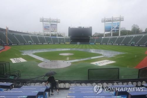 프로야구 잠실·인천 경기 비로 취소(종합)