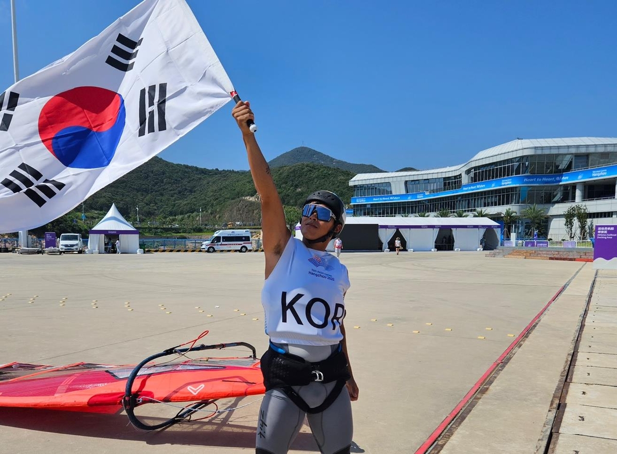 [아시안게임] 4연패 아쉽게 무산…한국 요트 '살아있는 전설' 하지민 은메달(종합)