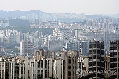 추석연휴 앞두고 관망세…전국 아파트 매매·전세 상승폭 축소