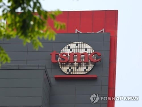 AI 칩으론 역부족…TSMC, 장비 납품 연기 요청