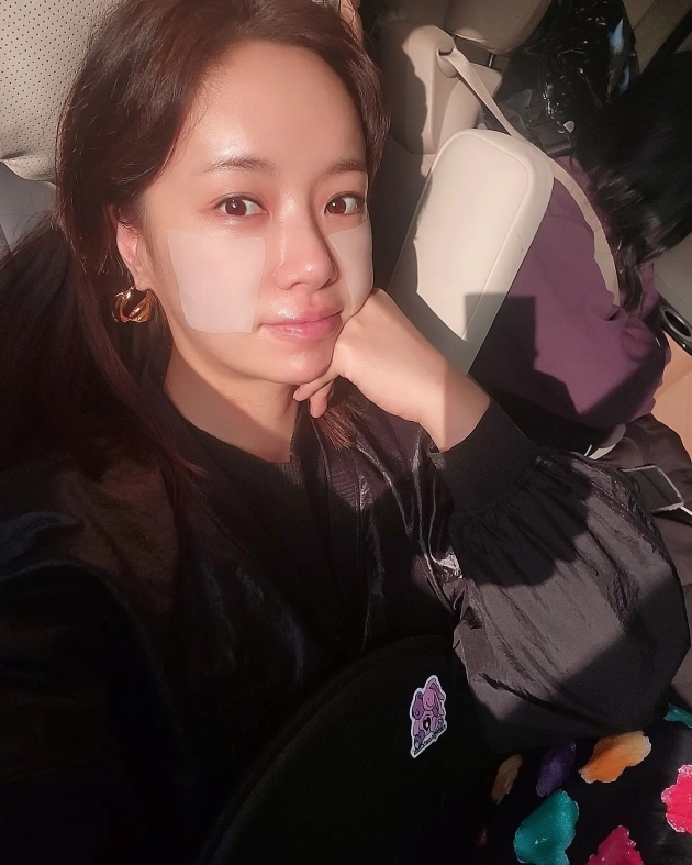 Hwang Jeong-eum, even if you use disguise, your true identity does not change.