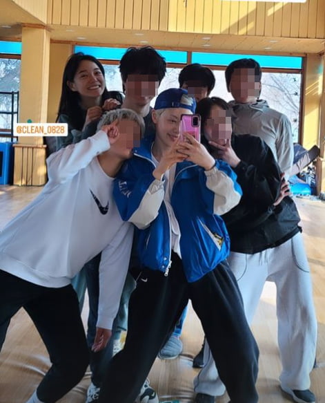 Kim Hee-ra, it turns out that she and Kim Se-jeong are ‘best friends’