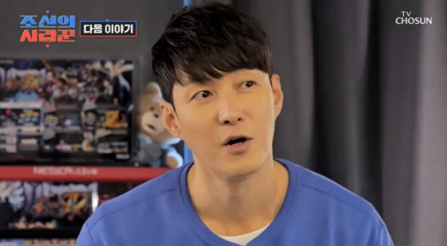 Shim Hyung-tak, 18 years old with his Japanese bride-to-be