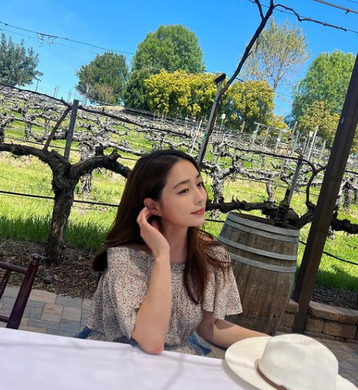Lee Min-jung, California embroidered ‘goddess beauty’