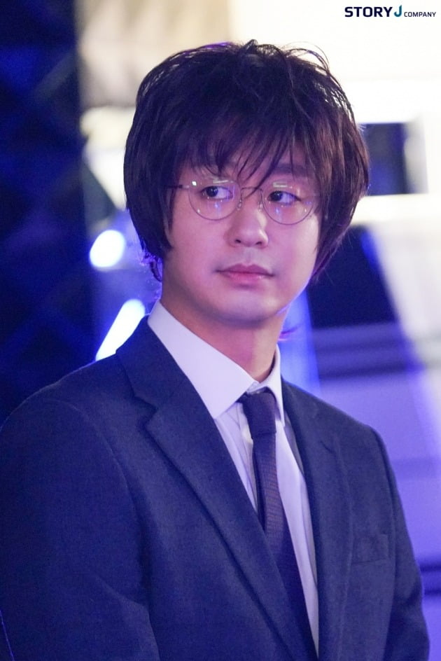 Bae Yoo-ram, "I was slapped as a cult member and dressed up as a foreigner to go to a club"