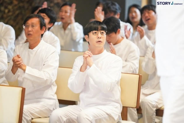 Bae Yoo-ram, "I was slapped as a cult member and dressed up as a foreigner to go to a club"