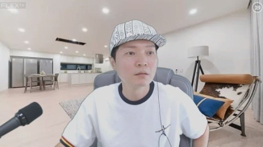 Shin Jung-hwan, 'exited from the entertainment industry', spits in my face and exposes himself