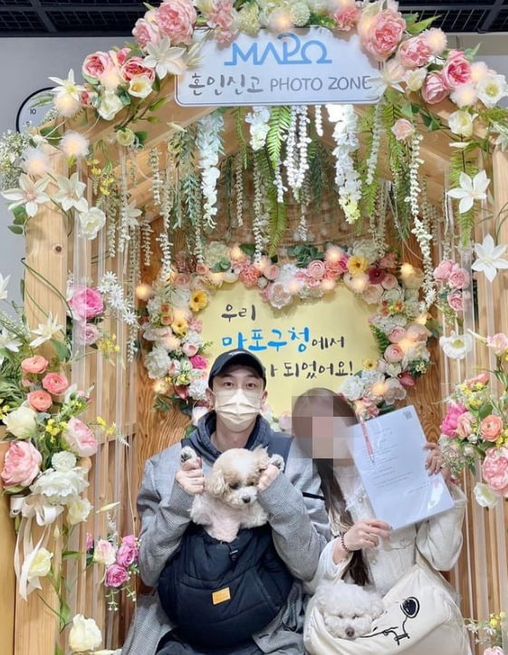 Sleepy and his wife register their marriage after one year of marriage