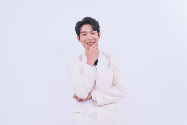 'Burning Trotman' Son Tae-jin received 600 million won in prize money