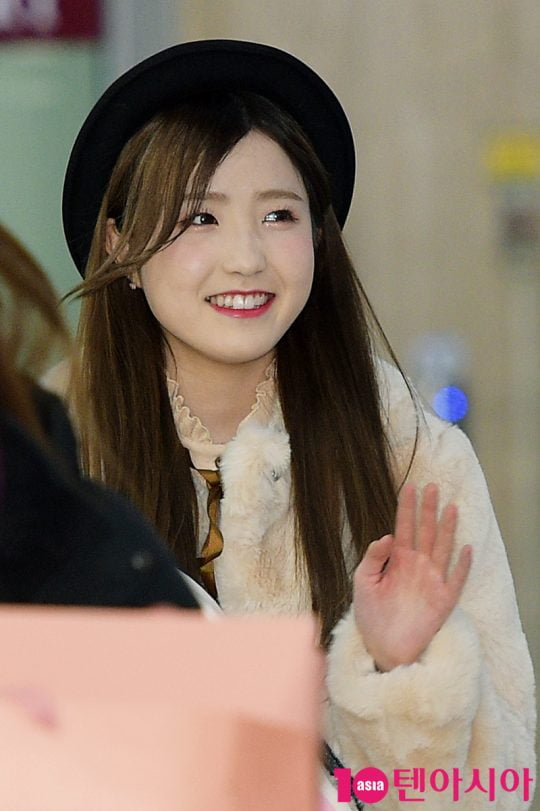 Re-debuting female idol, somewhere between success and nowhere near success