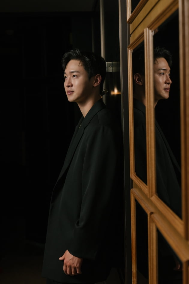 Jang Dong-yoon "A special 'oasis' to me"