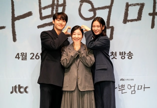 Lee Do-hyun “It’s completely different from ‘The Glory’”