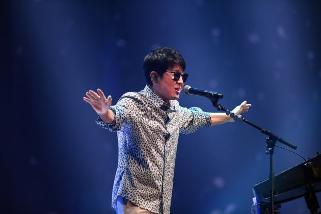 Cho Yong-pil, ‘Music of Challenge’ recognized by the times