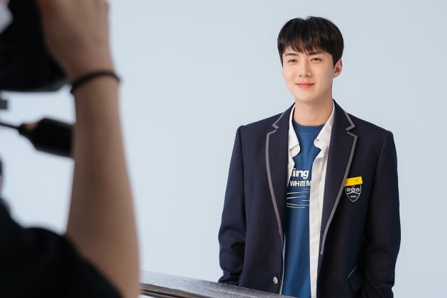 EXO Sehun plays the role of a basketball genius