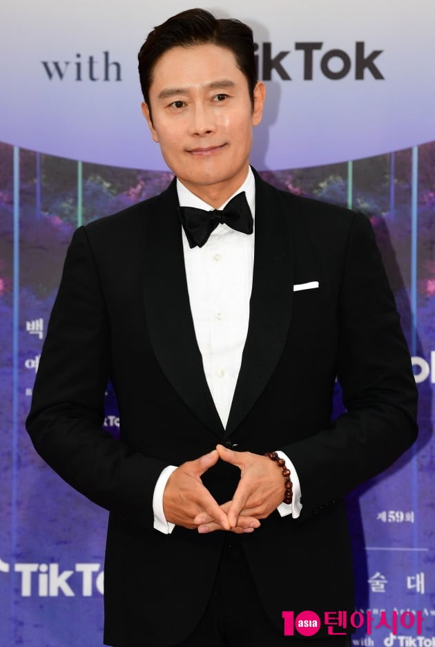 Lee Byung-hun donates 100 million won for pediatric and adolescent patients