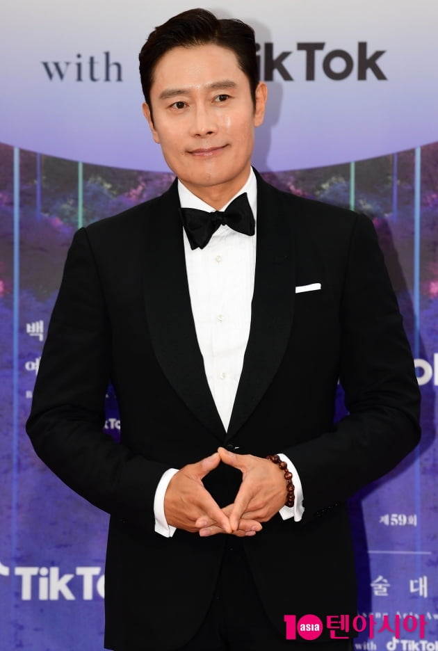 Lee Byung-hun pays all costs for BH's 'Vietnam Workshop'