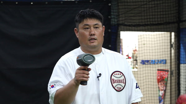 ‘Baseball legend’ Choi Jun-seok opens YouTube