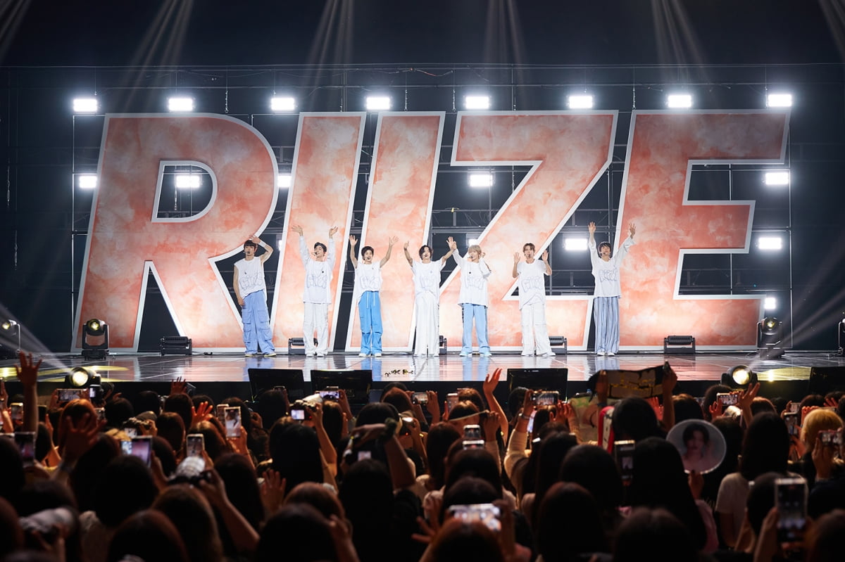 RIIZE successfully completes debut premiere