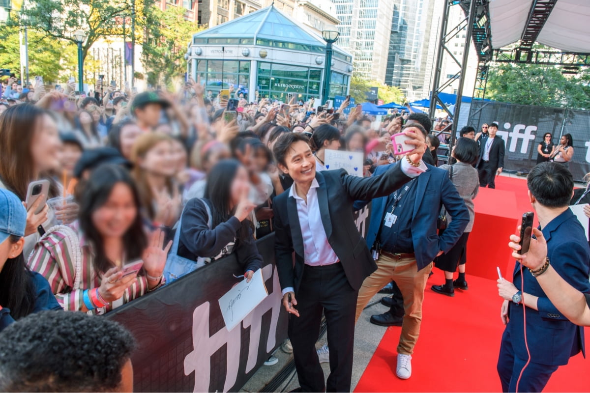 영화 '콘크리트 유토피아' 토론토 국제영화제/사진 = 롯데엔터테인먼트