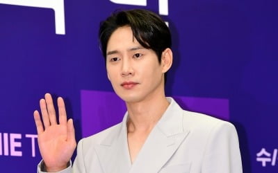 박성훈, '학폭 가해자 재준이'에서 개과천선했네…연속으로 경찰 변신 [TEN피플]