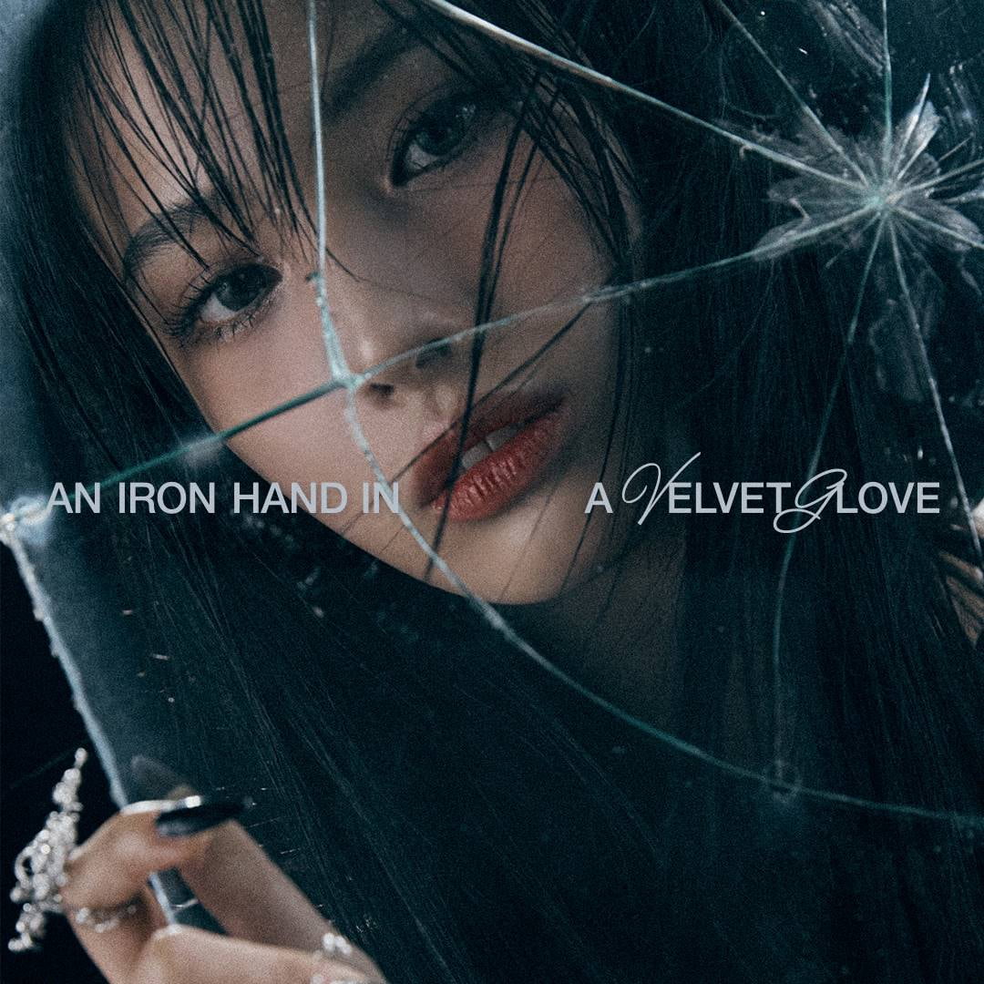 Singer JINI reveals first concept image