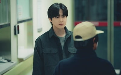 '힙하게' 수호, 선악을 오가는 기묘한 분위기