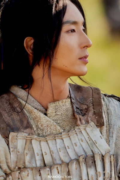 '전천후 활약' 이준기의 비하인드 컷