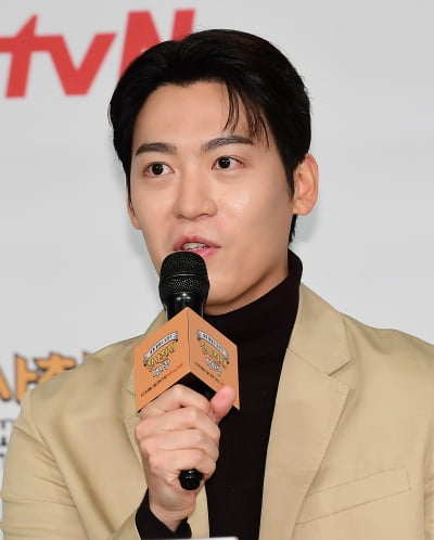 [공식] '비연예인♥' 존박, 결혼 15개월만 득녀…25일 16시께 출산