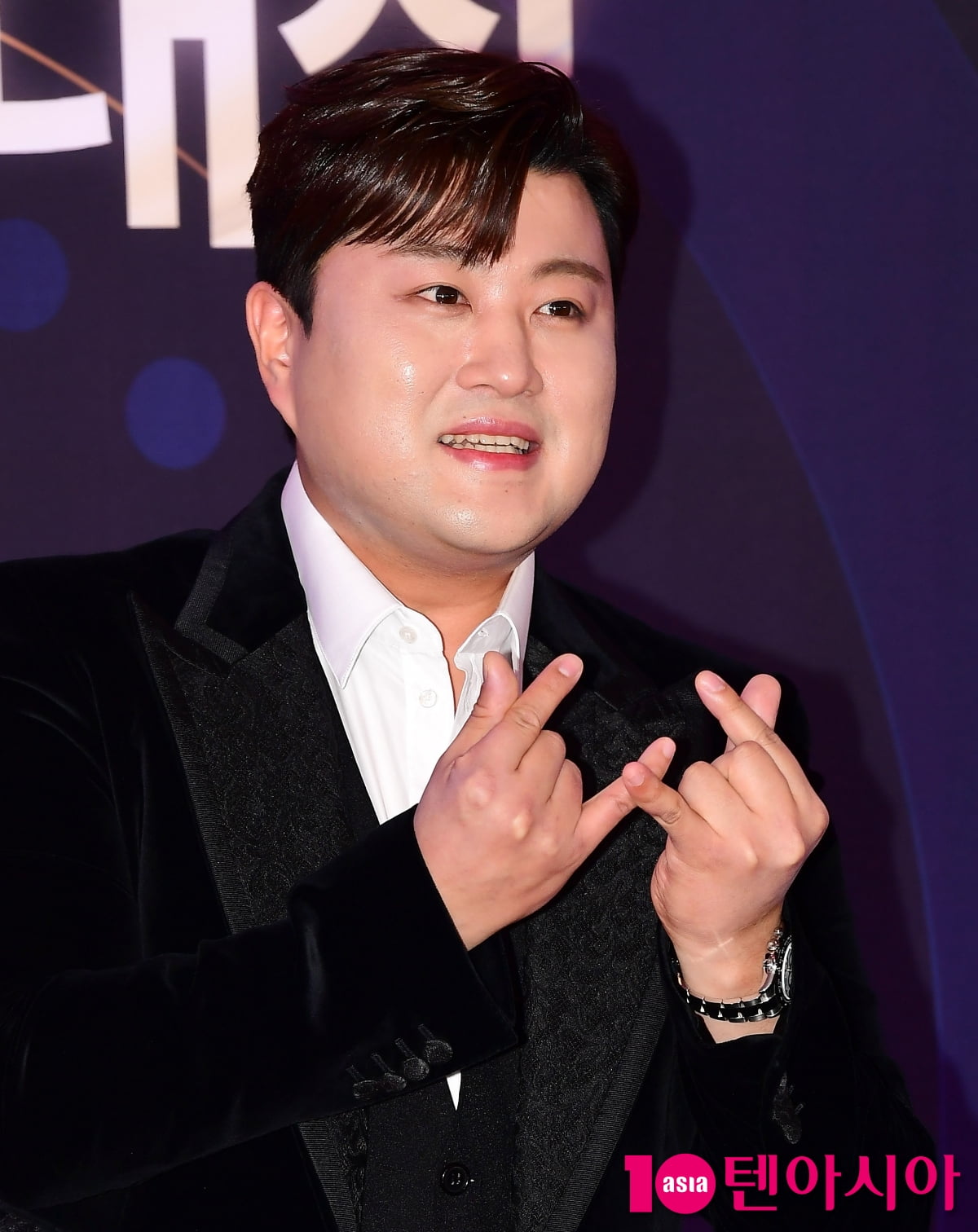 I was trying to get 164 million won... Kim Ho-jung spits out 90 million won back to the beverage company