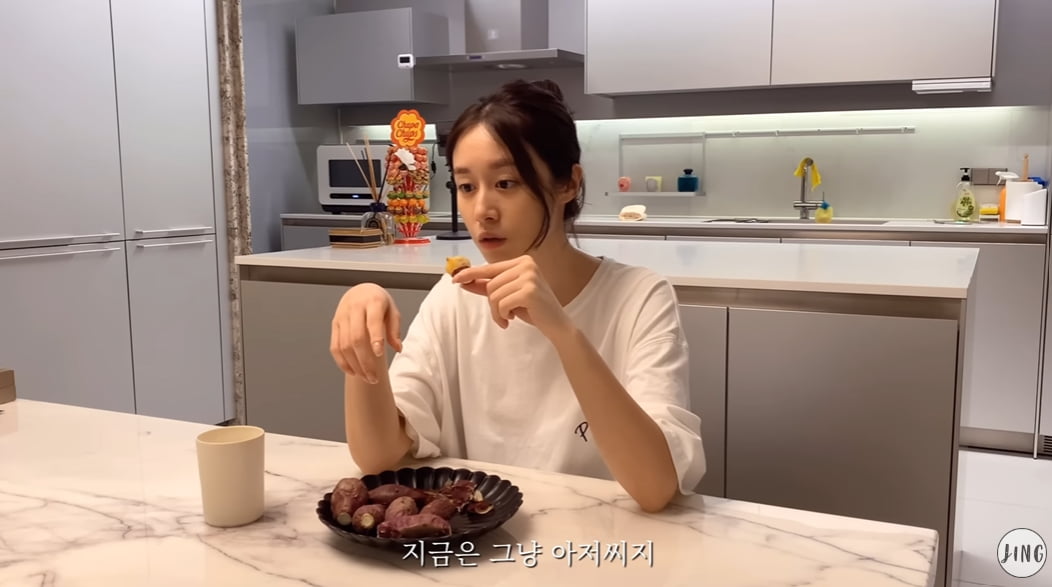 사진=유튜브 채널 '지연 JIYEON' 방송 캡처본.