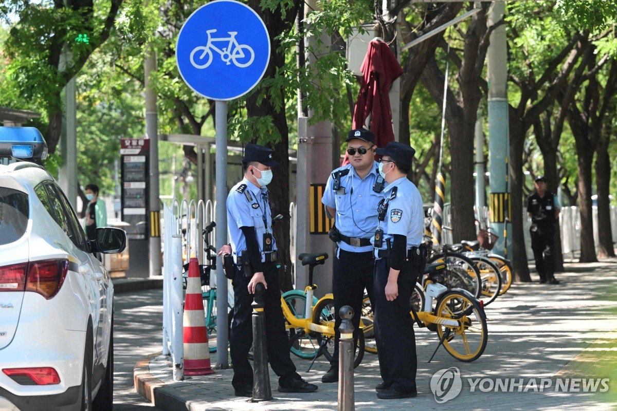 中, '개방' 외치면서 사회 통제 고삐…"사회 불안정 싹 자르기"